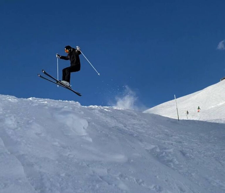 Ski training & ski lessons for beginners in Gudauri.